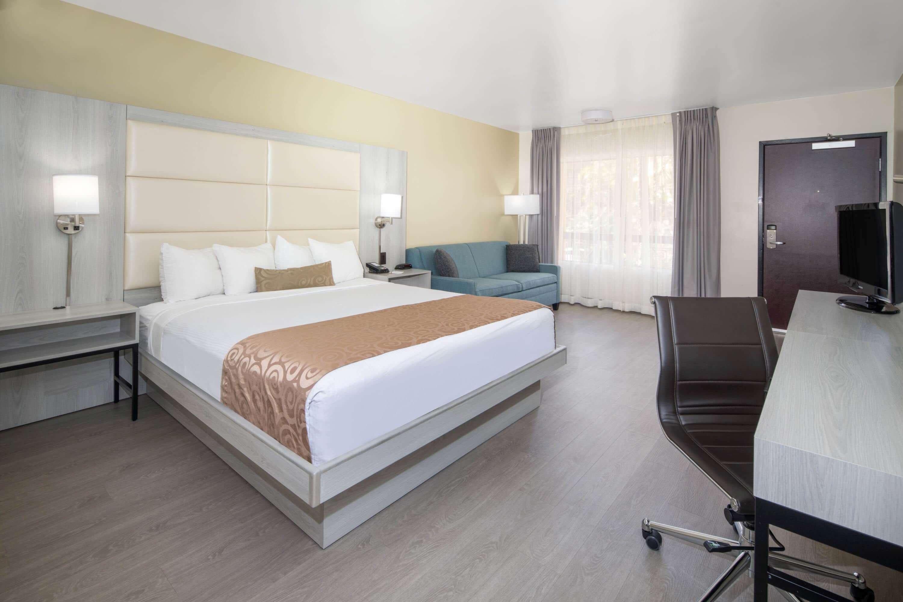 Ramada by Wyndham Burbank Airport Hotel Bagian luar foto